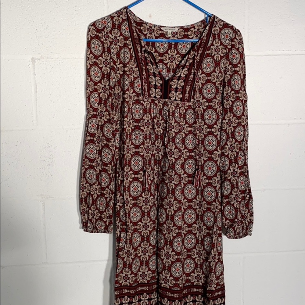 Max Studio Dress med. v neck EUC